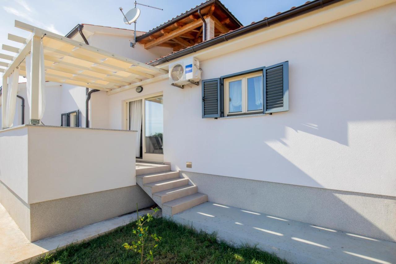 Deep Blue Apartment Medulin Exterior photo